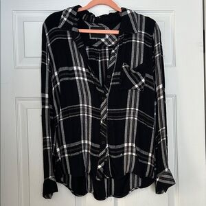 Rails Flannel Black and white Plaid Shirt Size Large